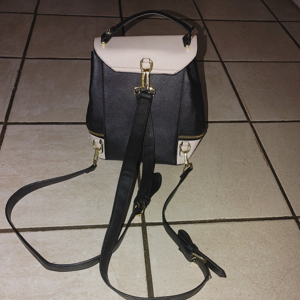 Steve Madden Convertible Backpack to Crossbody. - Picture 3 of 8